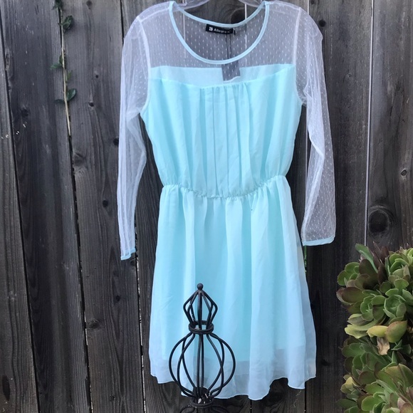 🦋 NWT SEA FOAM GREEN DRESS SIZE LARGE - Picture 3 of 6